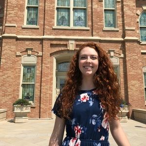 Meet your Posher, Monica